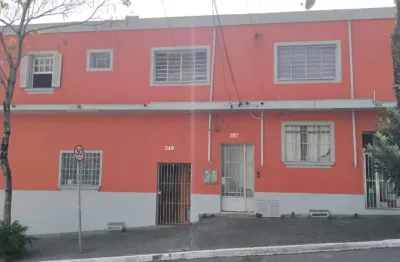 Apartamento com sala, quarto e cozinha e banheiro. excelente localização a menos de 10 minutos de caminhada do metrô ana rosa