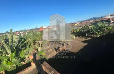 Terreno para venda em itanhaém, à 05 minutos da praia, com 250 m² total e alto índice de aproveitamento do solo. rua tranquila, fácil acesso