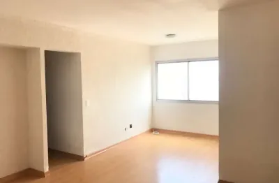 Belíssimo apartamento com 96 metros quadrados, 03 dormitórios, sendo 01 suíte, andar alto, 01 vaga fixa, lazer com piscina, churrasqueira