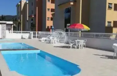 Apartamento completo com excelente infraetrutura de condomínio em oferta