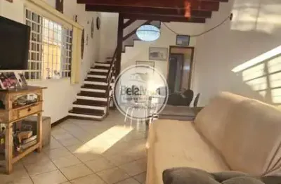 Casa a venda com 02 dormitórios na estufa i em ubatuba sp