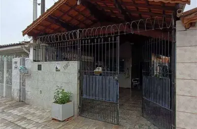 Casa à venda no Balneário Maracanã, Praia Grande 