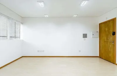 Sala comercial com 1 sala para alugar na Rua Emiliano Perneta, 390, Centro, Curitiba