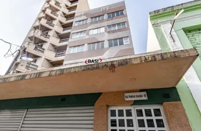 Sala comercial com 1 sala para alugar na Rua Treze de Maio, 92, Centro, Curitiba
