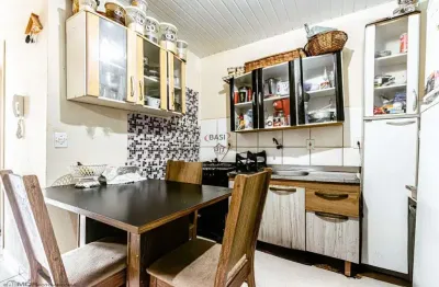 Casa em condomínio fechado com 2 quartos à venda na Rua Thereza Lopes Stroski, 379, Santa Cândida, Curitiba
