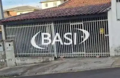 Casa terrea  em condominio fechado  para venda venda no santa candida com quintal