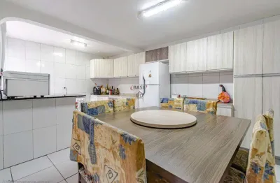 Casa com 3 quartos à venda na Rua Santana Do Itararé, 382, Sítio Cercado, Curitiba