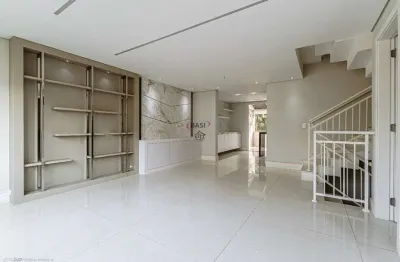 Casa, 03 suites, churrasqueira, 04 vagas, no bairro santo inacio.
