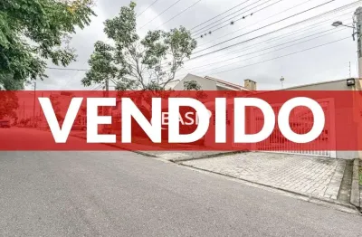 Sobrado a venda em condominio fechado no novo mundo, curitiba