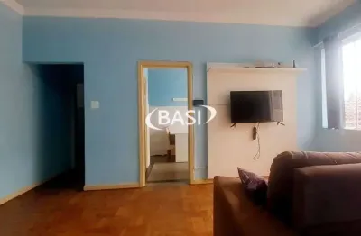 Apartamento com 2 quartos e dependencia de empregada no centro de curitiba - ideal para investidores (airbnb)