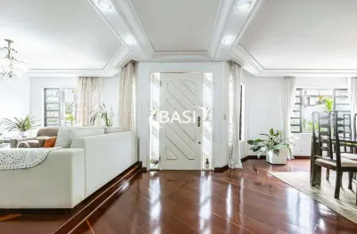 Casa a venda no bom retiro(piscina aquecida / 3 suites / otimo terreno)