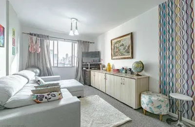 Apartamento a venda no centro de curitiba, proximo mercado municipal.