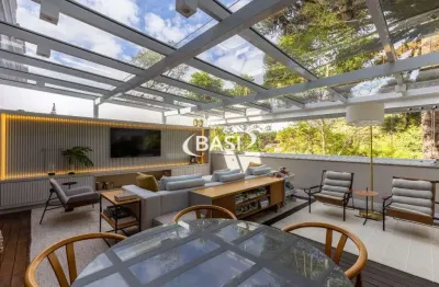 Casa em condominio fechado com acabamentos de alto padrao.