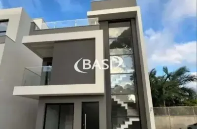 Casa em condominio a venda de 3 quartos no bairro uberaba