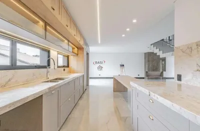 Casa em condomínio fechado com 4 quartos à venda na Rua Doutor Lubumir Viergbiski, 220, Campo Comprido, Curitiba
