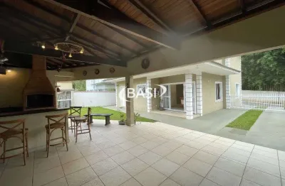 Casa ampla com edicula no condominio villagio montecatini