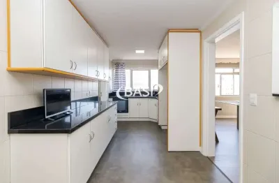 Apartamento a venda no champagnat com 126m2 de area privativa , andar alto , face leste e vista livre!!!!