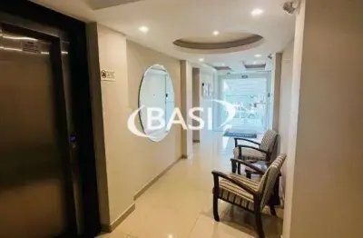 Apartamento de 3 quartos (1 suite), todo reformado a venda no juveve (com 02 vagas de garagens  livres/ individuais)