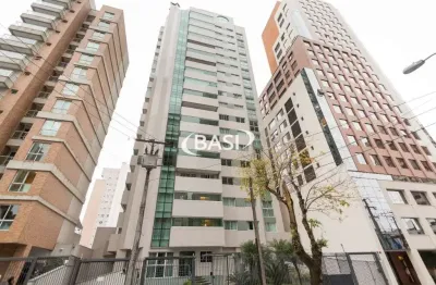 Amplo apartamento , com 03 dormitorios, churrasqueira a carvao e duas vagas
