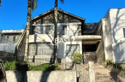 Espacosa casa comercial com 4 dormitorios no hugo lange, curitiba