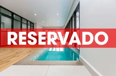 Studio com varanda a venda no centro curitiba - andar alto e condominio clube completo