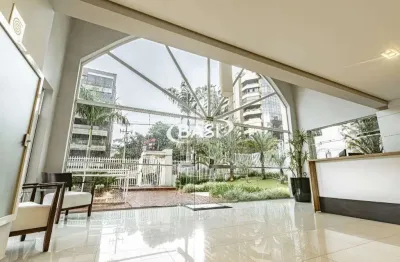 Apartamento a venda no melhor do champagnat com dois dormitorios e duas vagas de garagem !!!!