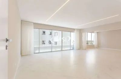 Apartamento Retrofit de 3 Quartos com 2 Suites a Venda no Edificio Cristina – Batel/Agua Verde