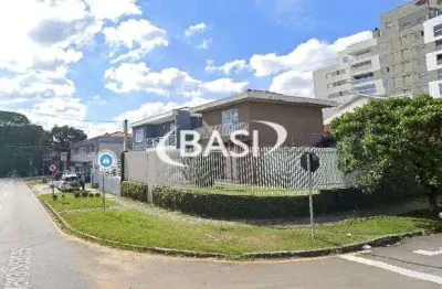 Casade esquina comercial, com terreno, em otima localizacao