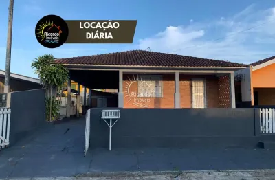 Casa com 5 quartos para alugar na Rua Piratininga, 828, Ipanema, Pontal do Paraná, 50 m2 por R$ 1.000 Por Dia
