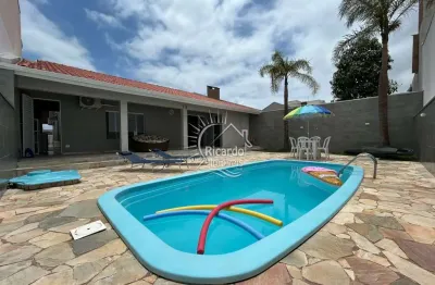 Casa com 3 quartos à venda na Rua Suíça, 474, Atami, Pontal do Paraná, 171 m2 por R$ 1.960.000