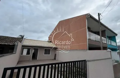 Casa com 2 quartos à venda na Rua Pelotas, Shangri-lá, Pontal do Paraná por R$ 290.000