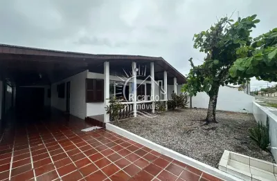 Casa com 5 quartos à venda na Praça de Embarque, 01, Ipanema, Pontal do Paraná por R$ 500.000