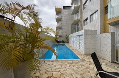 Apartamento térreo na praia das toninhas a poucos passos do mar