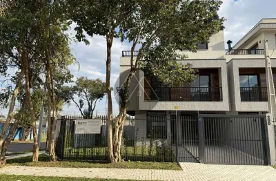 Triplex novo com terraço e amplo espaço de terreno a venda no guabirotuba