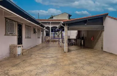 Casa com edicula no res. são francisco em são josé dos campos