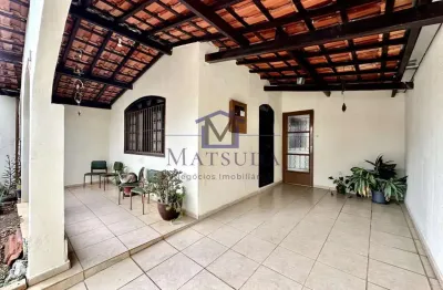 Casa térrea 3 dorm, 1 suite, 1 vaga no monte castelo