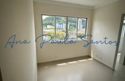 OPORTUNIDADE NA VILA MATHIAS! Apartamento funcional de 1 dormitório em localização estratégica em Santos - SP