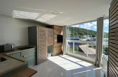 Apartamento com 2 quartos à venda na Servidão Guanimbé, 200, Rio Tavares, Florianópolis por R$ 750.000