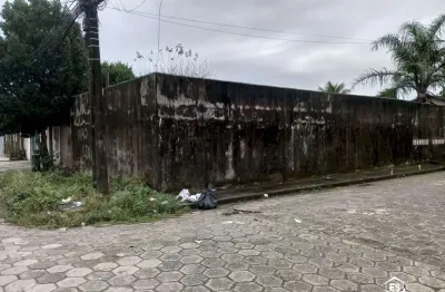 Terreno à venda no Suarão, Itanhaém 