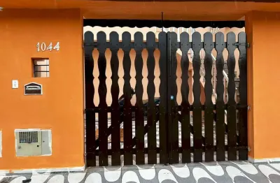 Casa com 2 quartos para alugar no Suarão, Itanhaém 