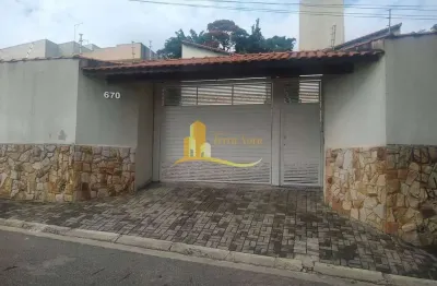 Casa com 2 quartos à venda na Rua Victório Santim, 670, Vila Carmosina, São Paulo