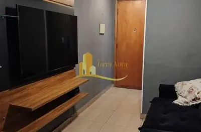 Apartamento à venda com 2 quartos sacada e vaga, Vila Carmosina, São Paulo, SP