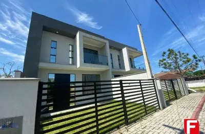 Casa com 3 quartos à venda na rua 450, 656, volta ao mundo, itapoá, 130 m2 por r$ 530.000