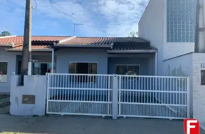 Casa com 2 quartos à venda na rua ouro preto, centro, itapoá por r$ 270.000