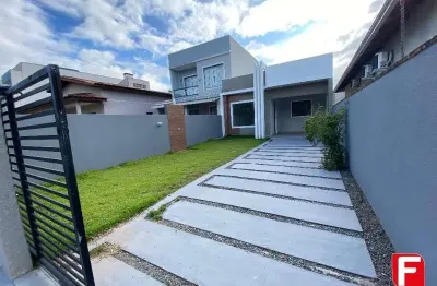 Casa com 3 quartos à venda na avenida raphael contador, 1324, volta ao mundo, itapoá por r$ 425.000