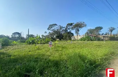 Terreno em condomínio fechado à venda na rua andorinha (2070), 180, uirapuru, itapoá por r$ 120.000
