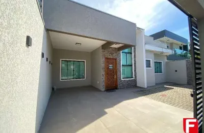 Casa com 3 quartos à venda na Rua 510 - Álamo, 4596, Rainha do Mar, Itapoá por R$ 780.000