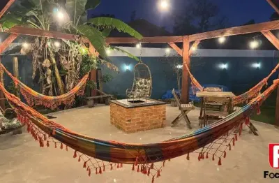 Casa com 4 quartos para alugar na rua do sol, 135, vila da glória, são francisco do sul, 275 m2 por r$ 1.300 por dia