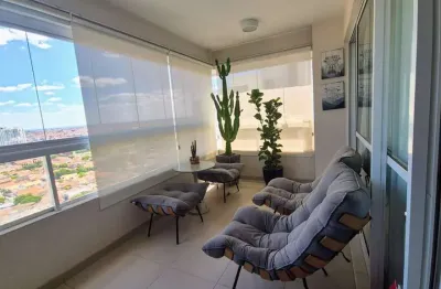 Apartamento montado de 139m² na região central com 3 suítes  e 3 vagas de garagem, móveis planejados, localização privilegiada