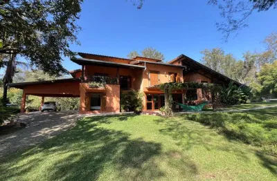 Chácara à venda no condomínio recantos dos pássaros com 05 dormitórios sendo 03 suítes - indaiatuba - sp.